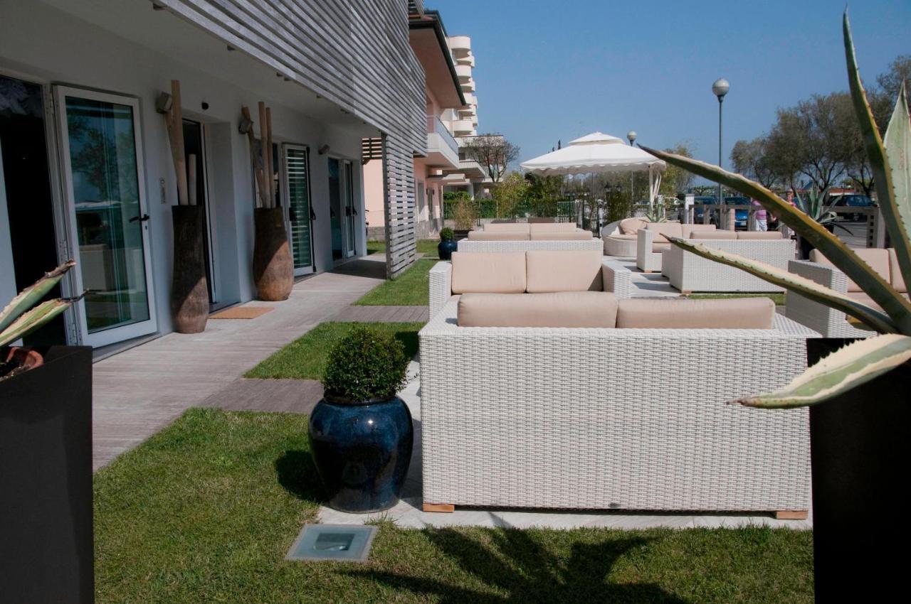 Hotel Kiss Cervia Exterior foto