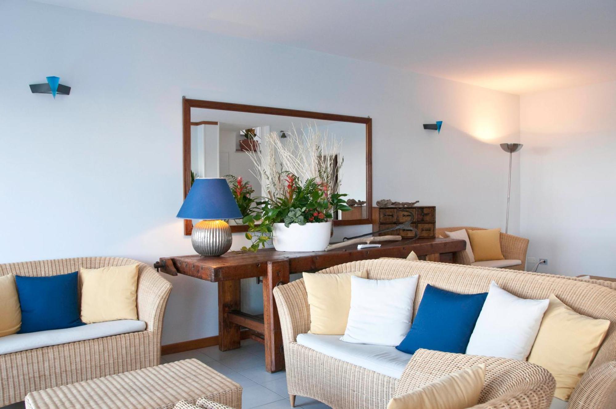 Hotel Kiss Cervia Exterior foto