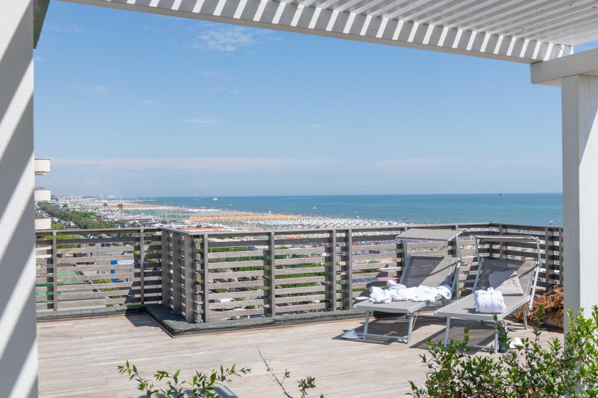 Hotel Kiss Cervia Exterior foto