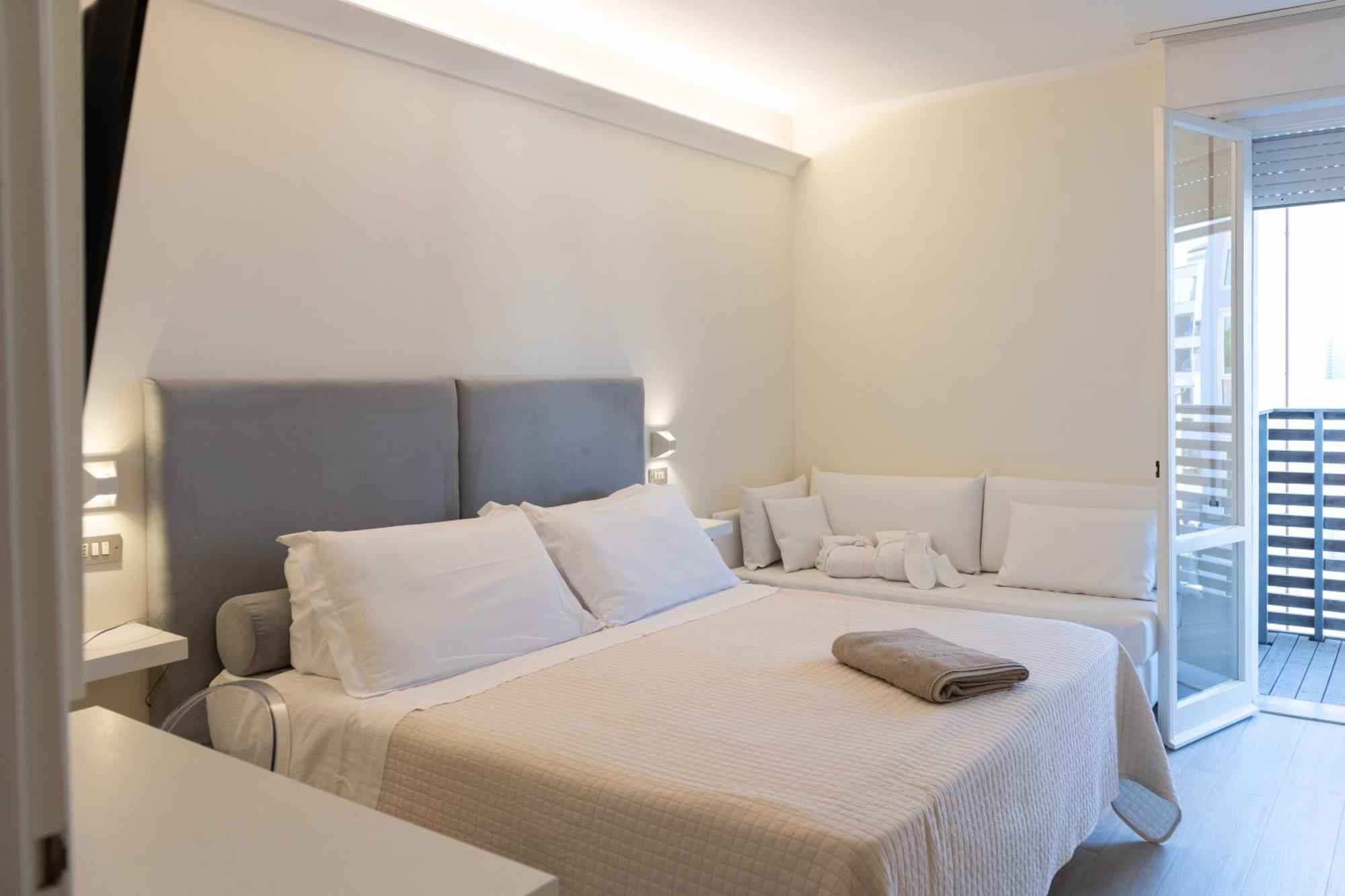 Hotel Kiss Cervia Exterior foto