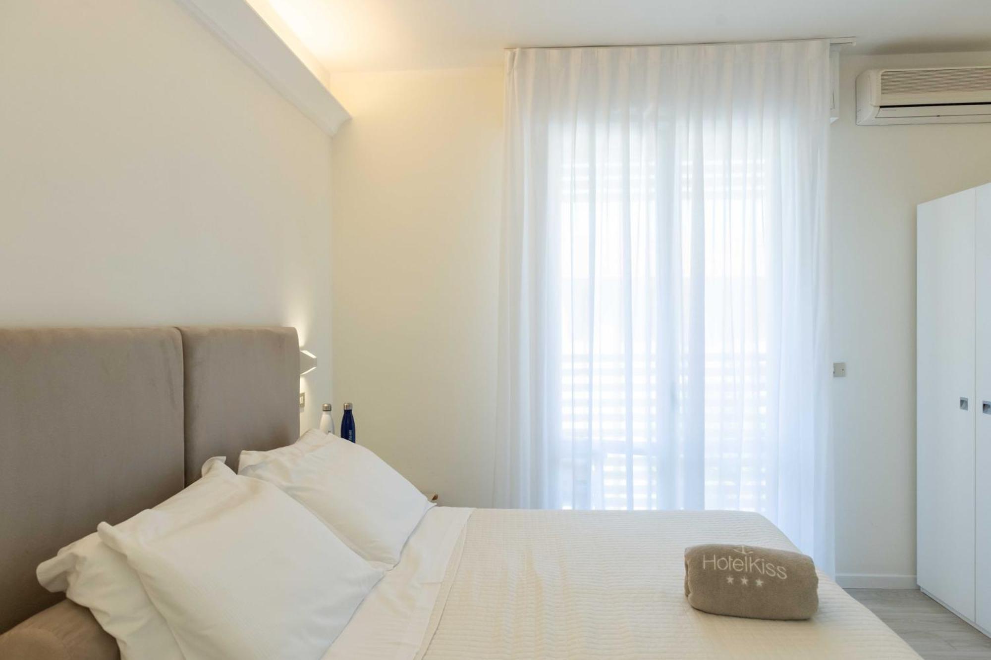 Hotel Kiss Cervia Exterior foto