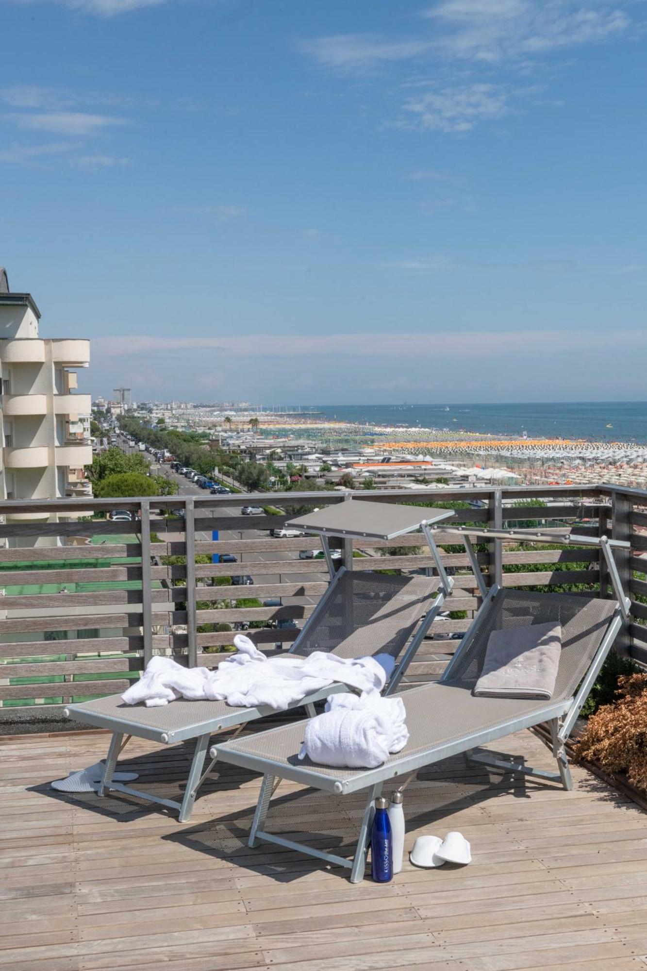Hotel Kiss Cervia Exterior foto