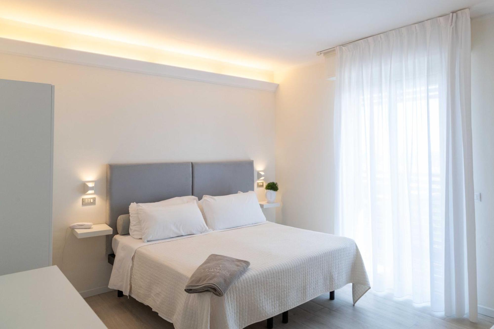 Hotel Kiss Cervia Exterior foto